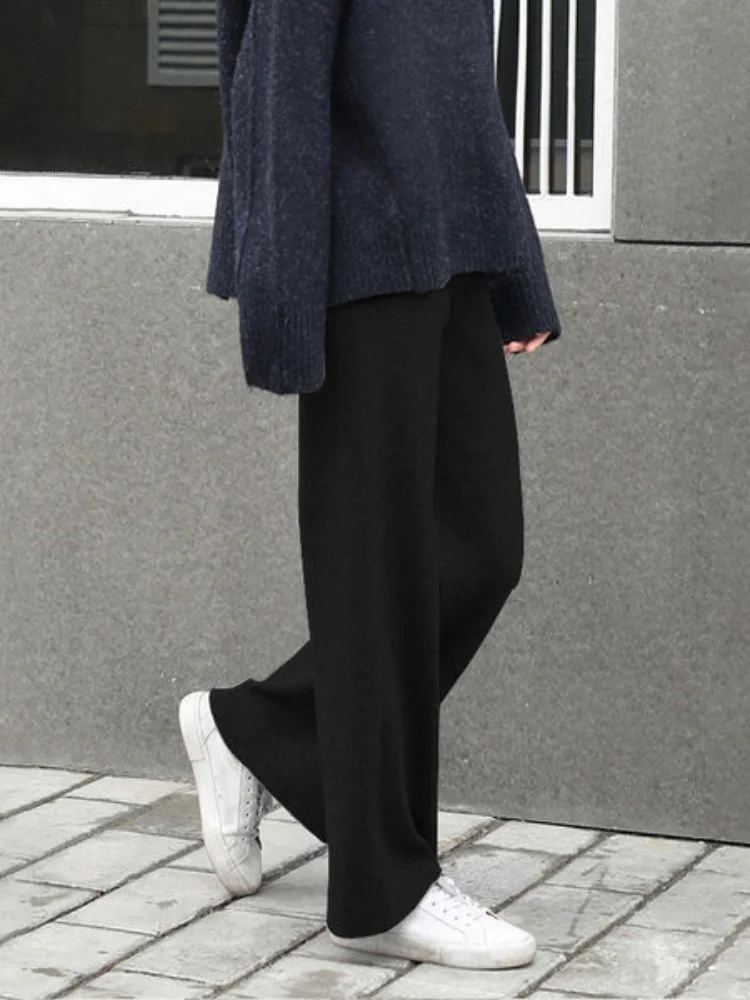 Рисунок 6 - Женские широкие брюки со шнуровкой на талии