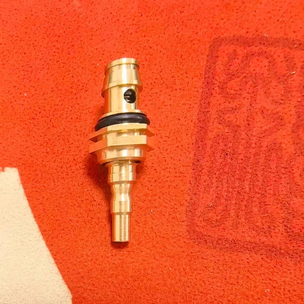 

Винт для водонагревателя Bosch WR10 WR11