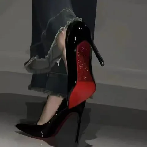 Туфли женские на высоком каблуке