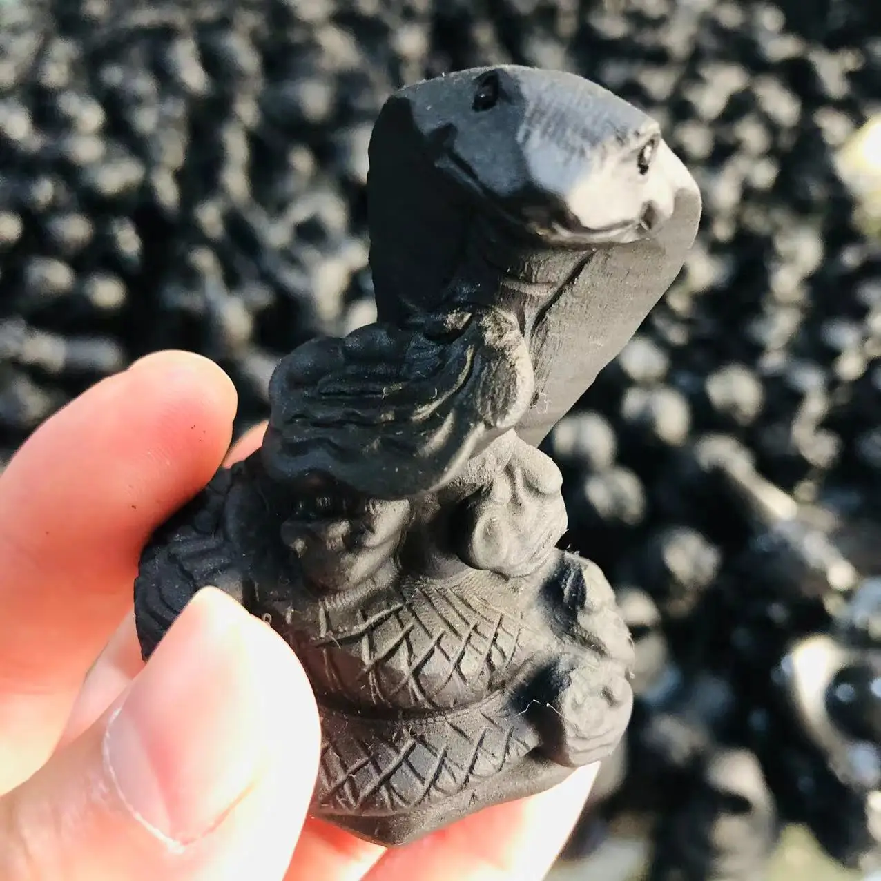 

1pc 2 Inches Natural Hand Carved Obsidian Quartz Elapid Carvings Crystal Healing Stones Snake Statue for Decor