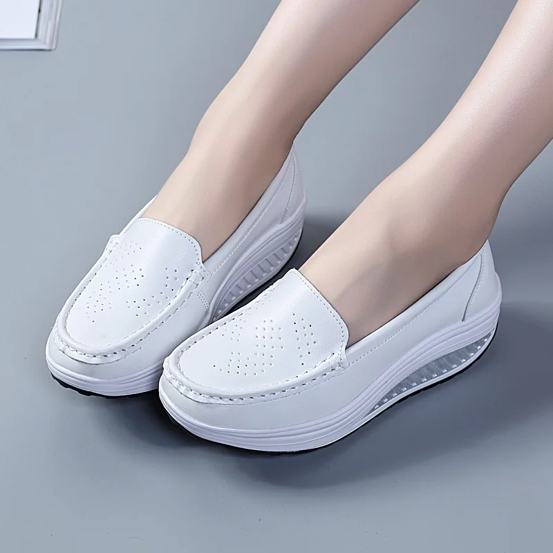 

Cow Two-Layer Leather Black Women'S Shoes Breathable Fashion Flat Shoes Thick Bottom Women'S Nurse Shoes patos De Mujer