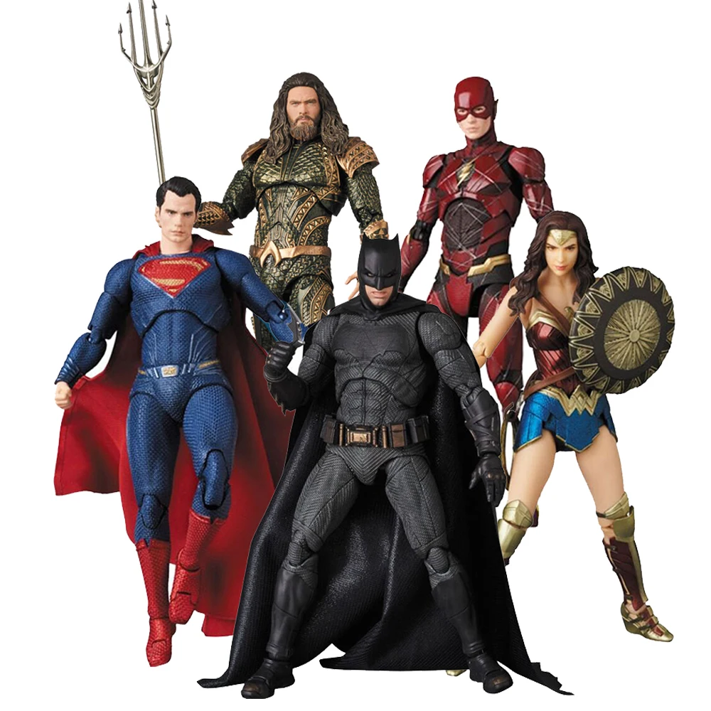 

Mafex Deadpool Superman Bruce Wayne Aquaman Action Figure Cyborg Flash Wonder Women Joker Figure Collection Model Toy Gifts 16CM