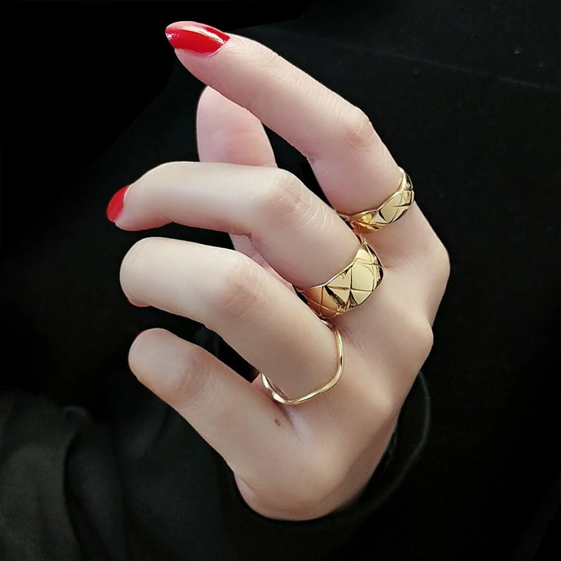 

Женское кольцо из нержавеющей стали, покрытое 18-каратным золотом