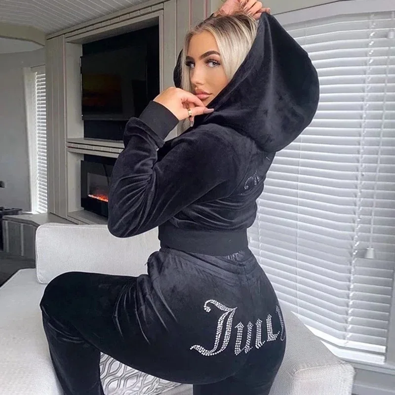 

Juicy Apple Tracksuit Velvet Women Sewing Suits Jogging Outfit Two Piece Set Velour Sweatshirt Met Hoodie Pants Suit Womens Y2k