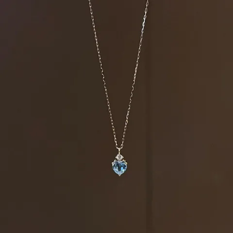 Синее ожерелье с подвеской звезда-циркон