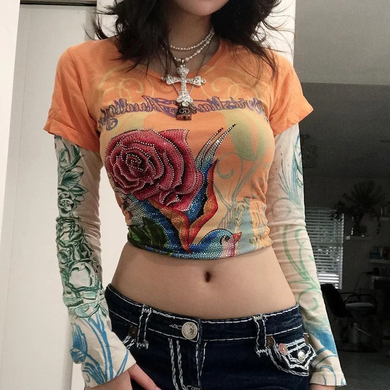 

Женский укороченный топ в стиле Харадзюку, футболка составного кроя с длинными рукавами, цветочным принтом и бриллиантами, y2k, в эстетике фе...