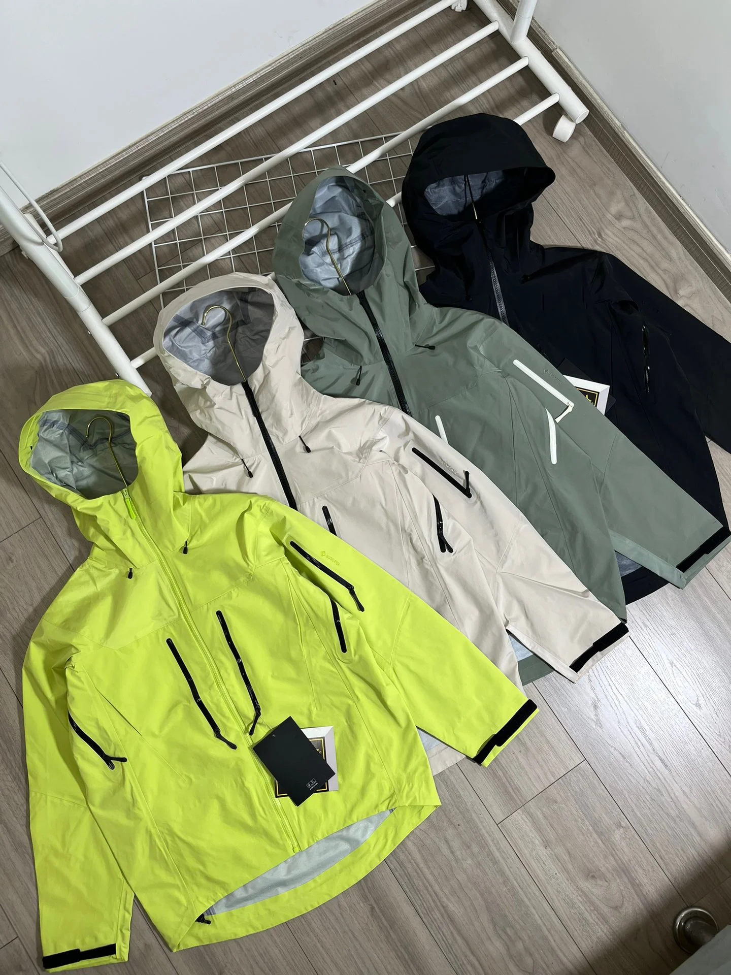 

C43175 ARC 1:1 Alpha SV 6th Women Men Waterproof Hiking Ski Storm Hood Jackets Outdoor Unisex Climb Coat Top Quality