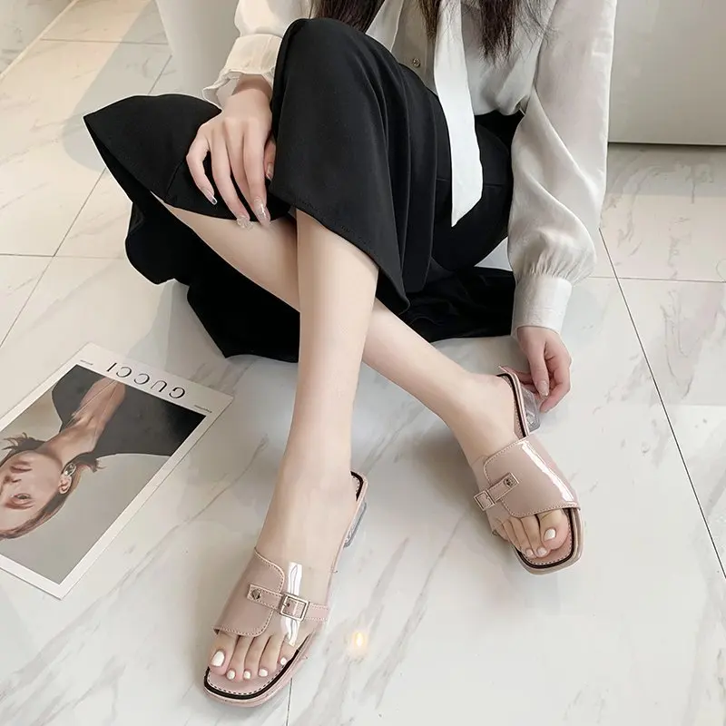 

2022 Summer New Fashion Hot Selling Ladies Slippers Versatile One-Slip Buckle Slippers Home Comfortable Women's Slippers Size 40