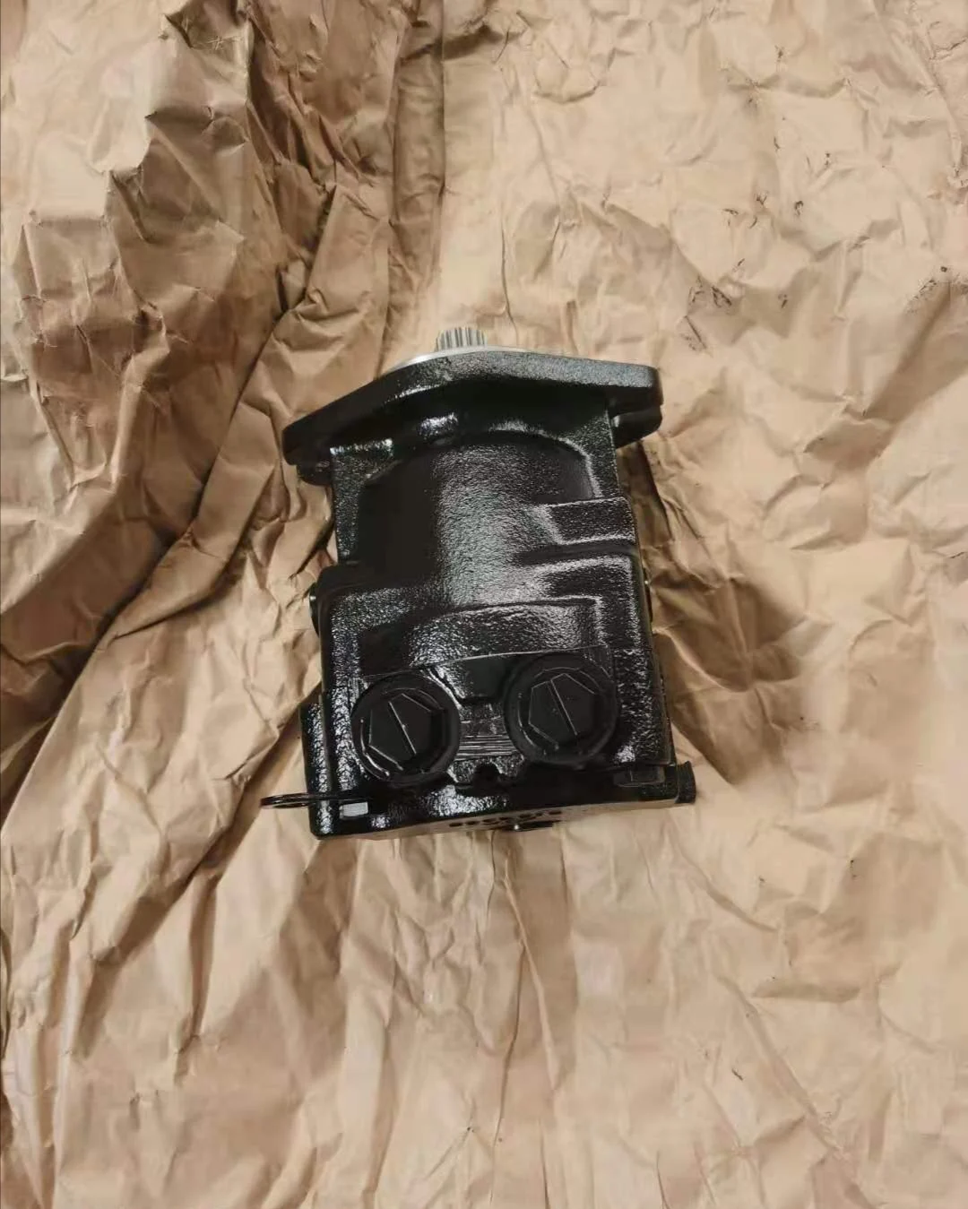 05817004 гидравлический двигатель Bomag дорожный каток вибрирующий