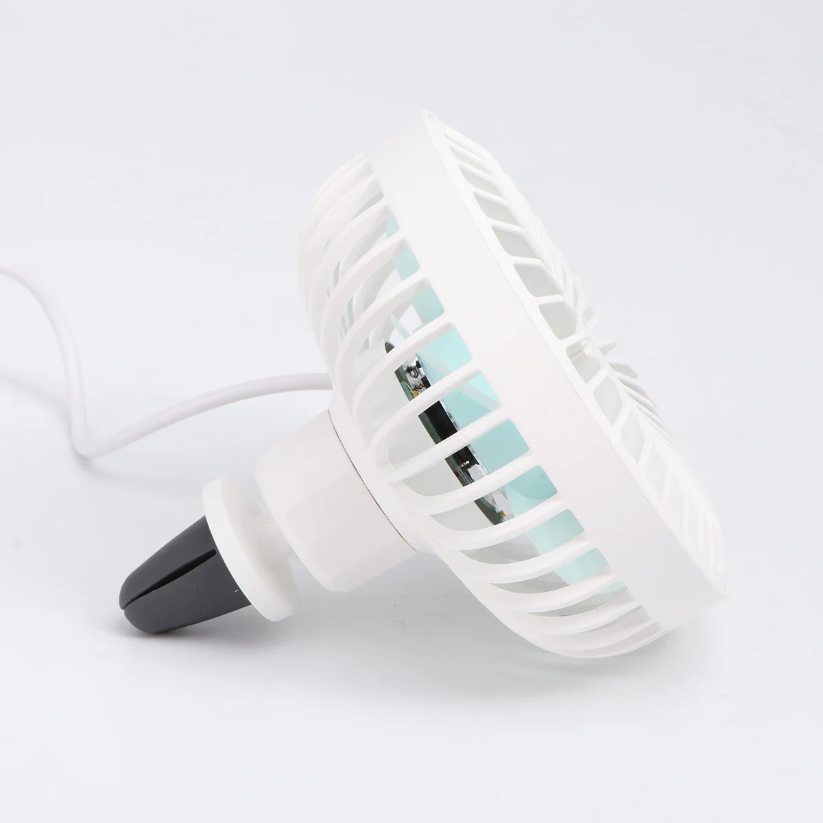 

1pcs Summer Outdoor Cool Small Simple Mini Fan Car Outlet Fan for Man