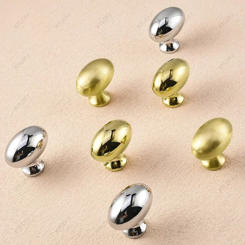 Ручка для шкафа с овальным отверстием