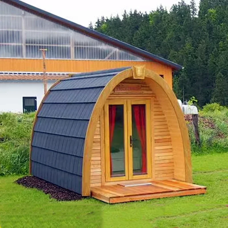 Деревянная миниатюра дома