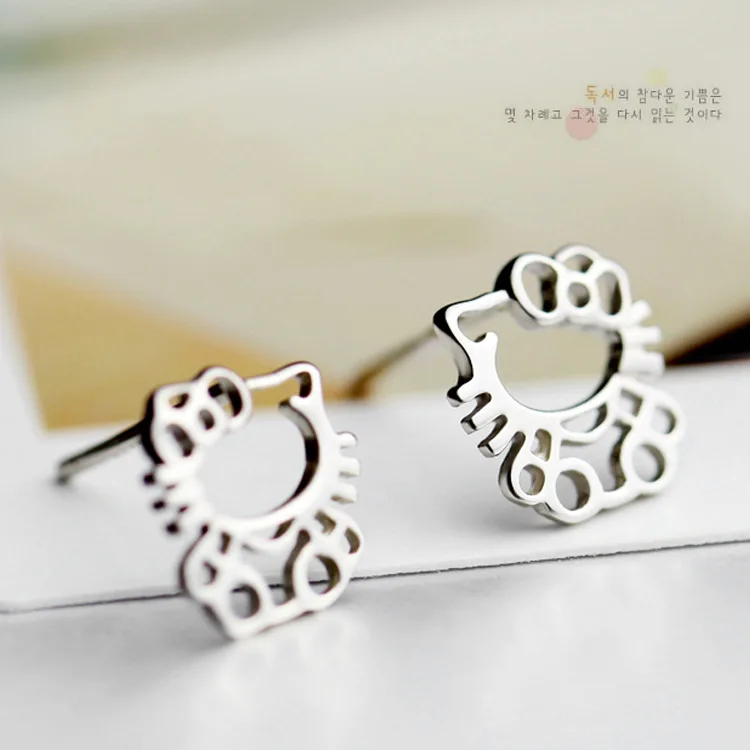 

Hellokitty Korea handmade sterling silver jewelry earrings cute version of Kitty cat earrings 925 sterling silver earrings