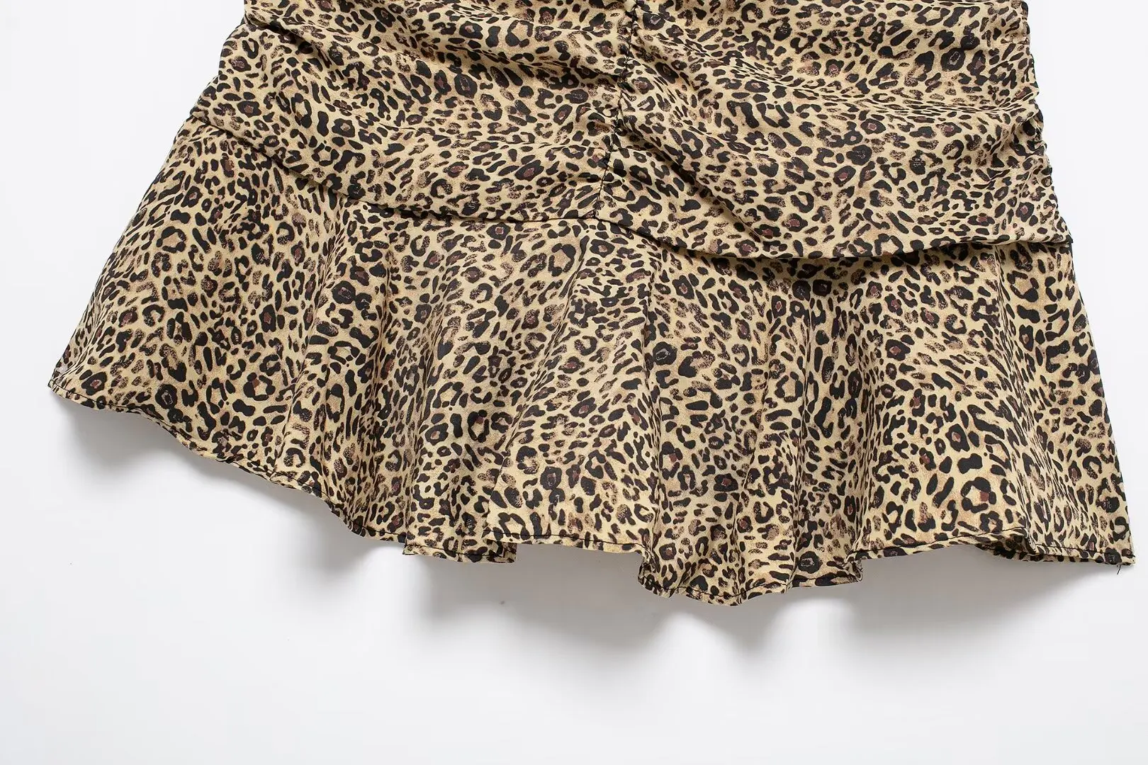 Женская юбка-шорты с высокой талией на молнии