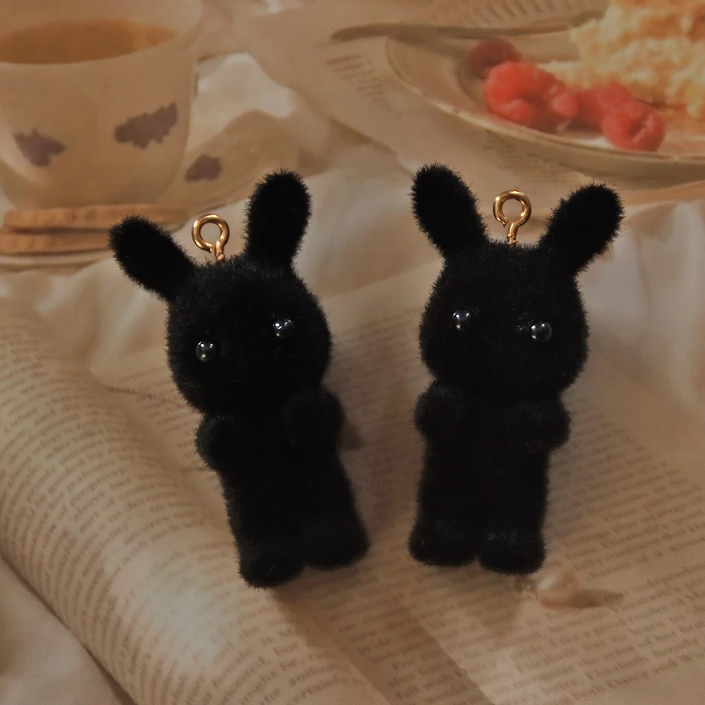 Оптовая продажа черные мини-картинки 3D 30 шт. распродажа милая пушистая подвеска в