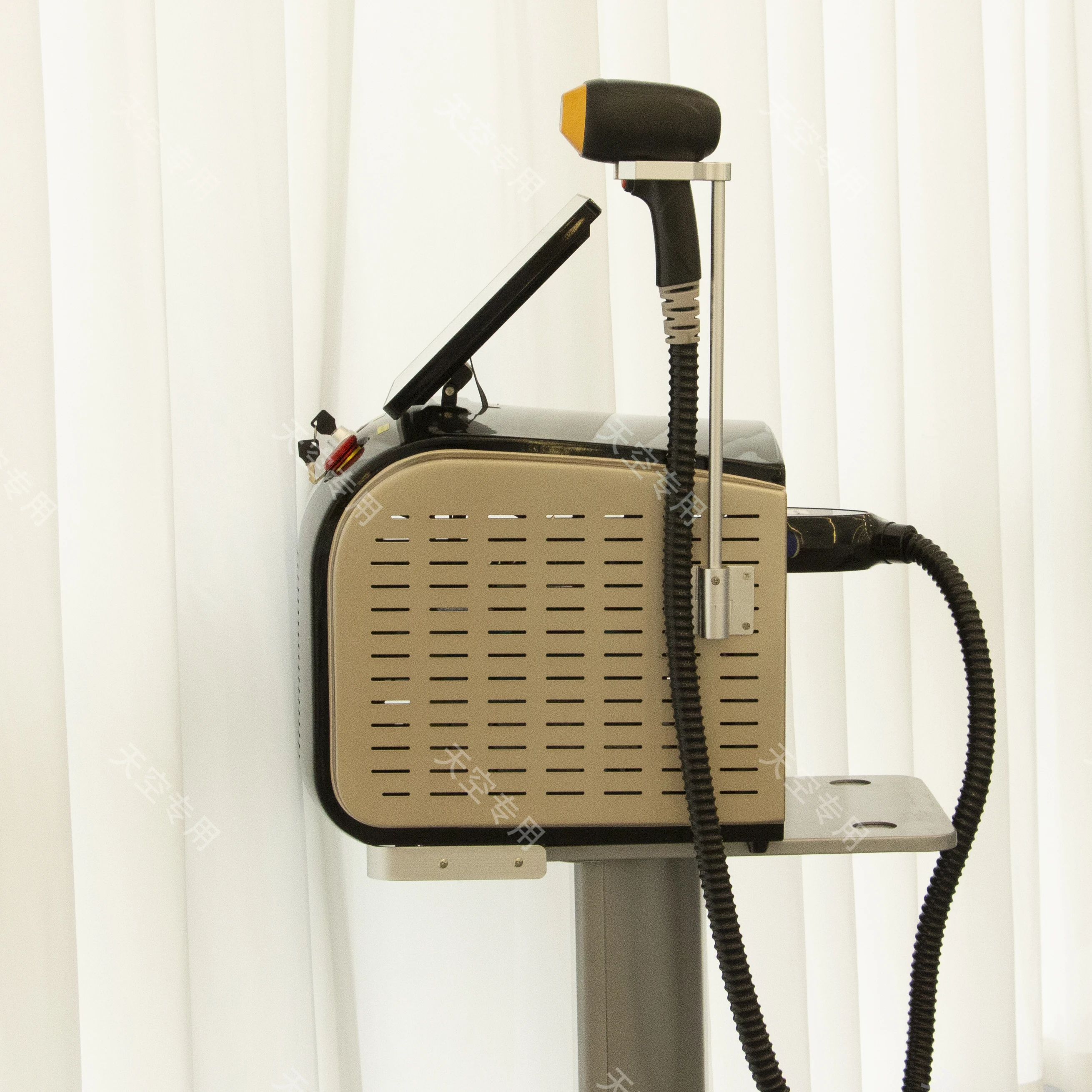 Новейший диодный лазер 2024 профессиональный прибор для удаления волос с тремя