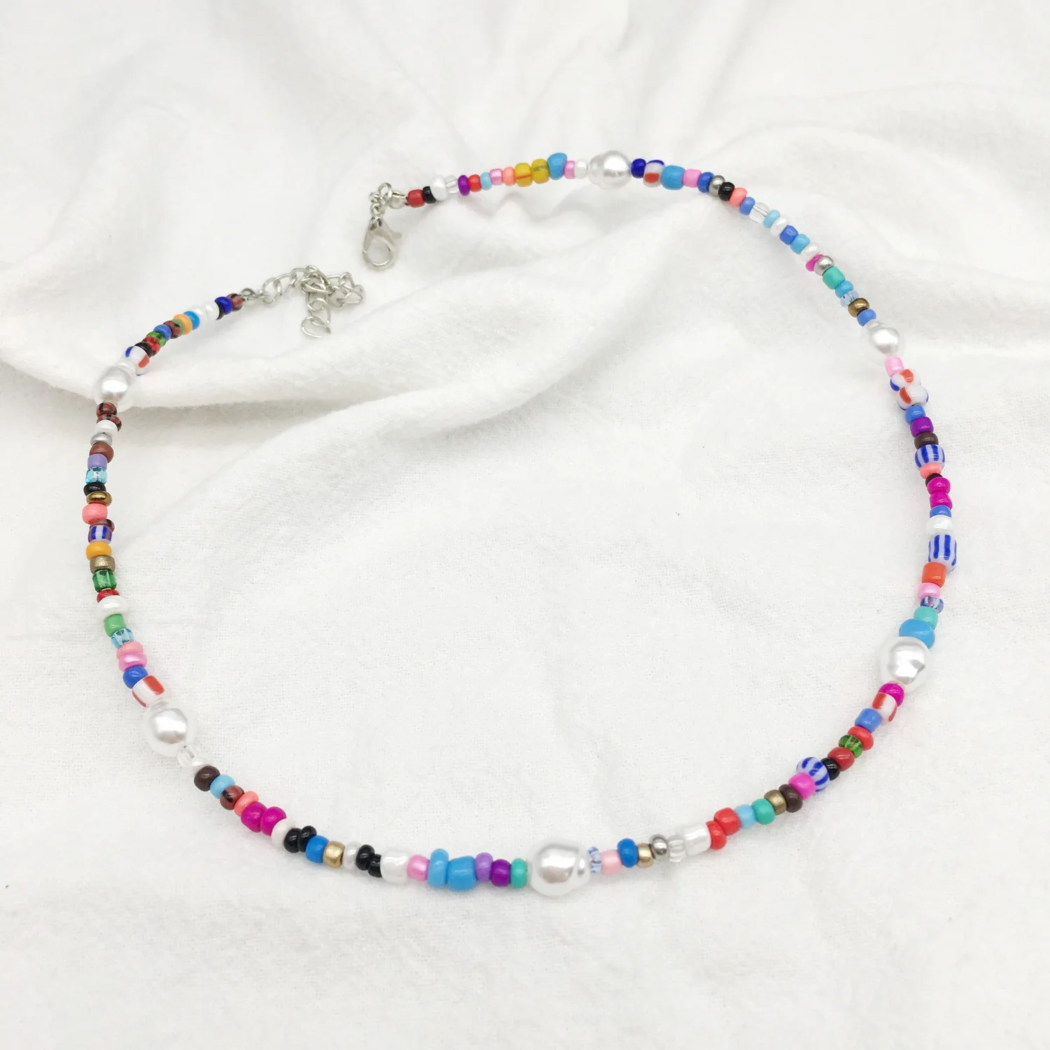 

JCYMONG 2022 New Colorful Beads Choker Necklaces For Women Fashion Irregular Simulated Pearls Necklace Female Collars Jewelry