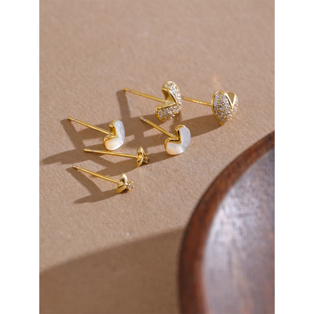 Женские серьги-гвоздики с натуральным цирконием 14 к