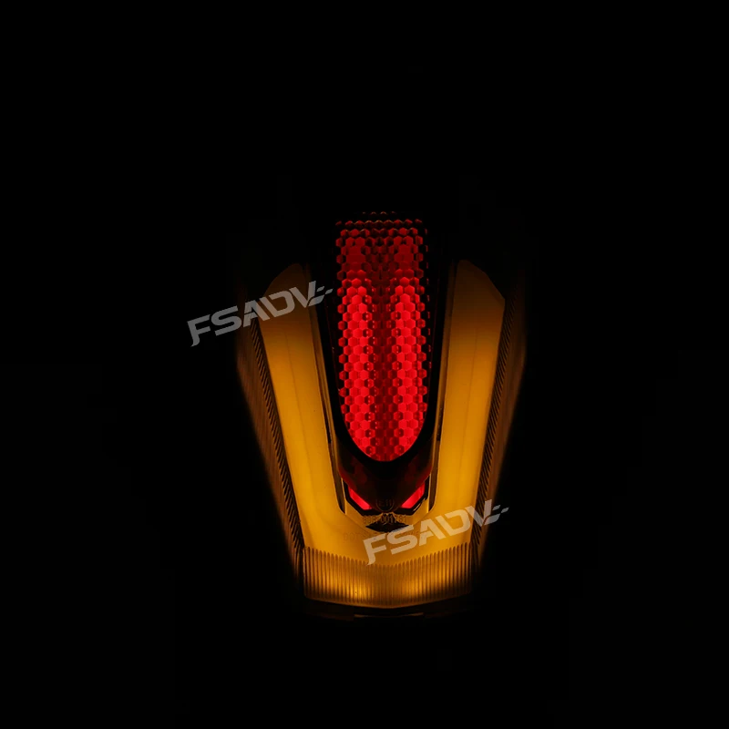 Фото Задний фонарь для мотоцикла Suzuki GSX-R1000 GSXR1000 GSXR 1000 2017-2023 2022, интегрированный светодиодный стоп-сигнал и указатели поворота №4