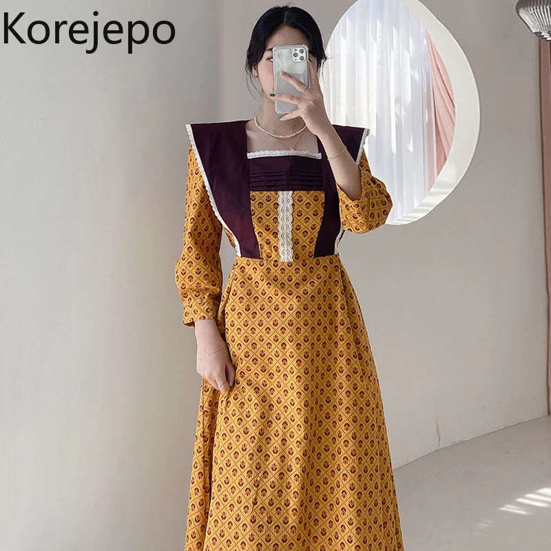 

Korejepo Retro Court Style Dresses Women Early Spring 2022 New Casual Square Collar A LINE Lace Slim Long Sleeve Floral Dress