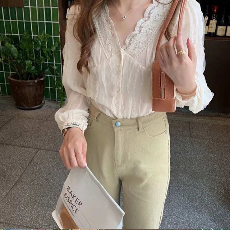 

2023 Autumn New Korean Blusa Women Clothes Mesh Top Temperament V-neck Lace Shirt Women's Gentle Versatile Chiffon Shirt