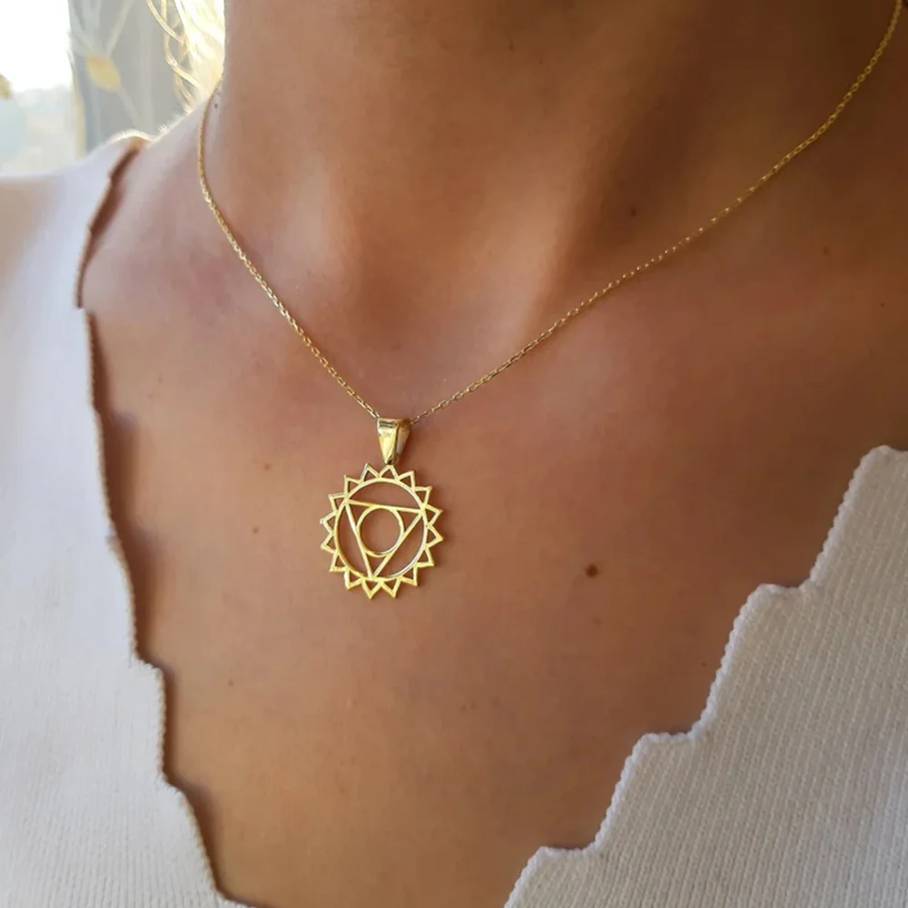 

Stainless Steel Exquisite Sun Flower Pendant Necklace Golden O Chain Choker Women Necklace Bijoux Femme Accessories