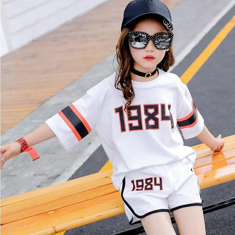 

New Children Short Sleeve T-shirt Top +shorts 2pc Girls Summer Suit Teen Sportswear Girls Clothes Sets Boutique Kids Clothing