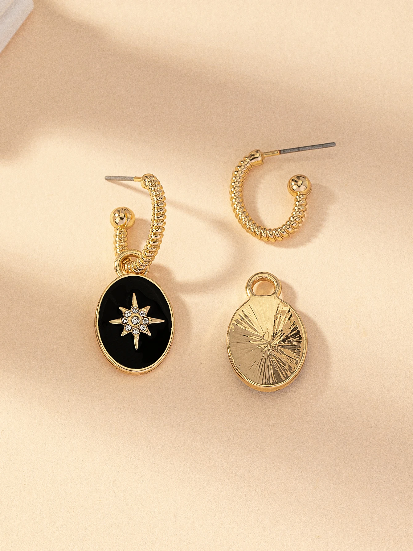 New Women's Black Earrings Elegant Retro Fashion Jewelry Accessories Versatile Droplet Shape