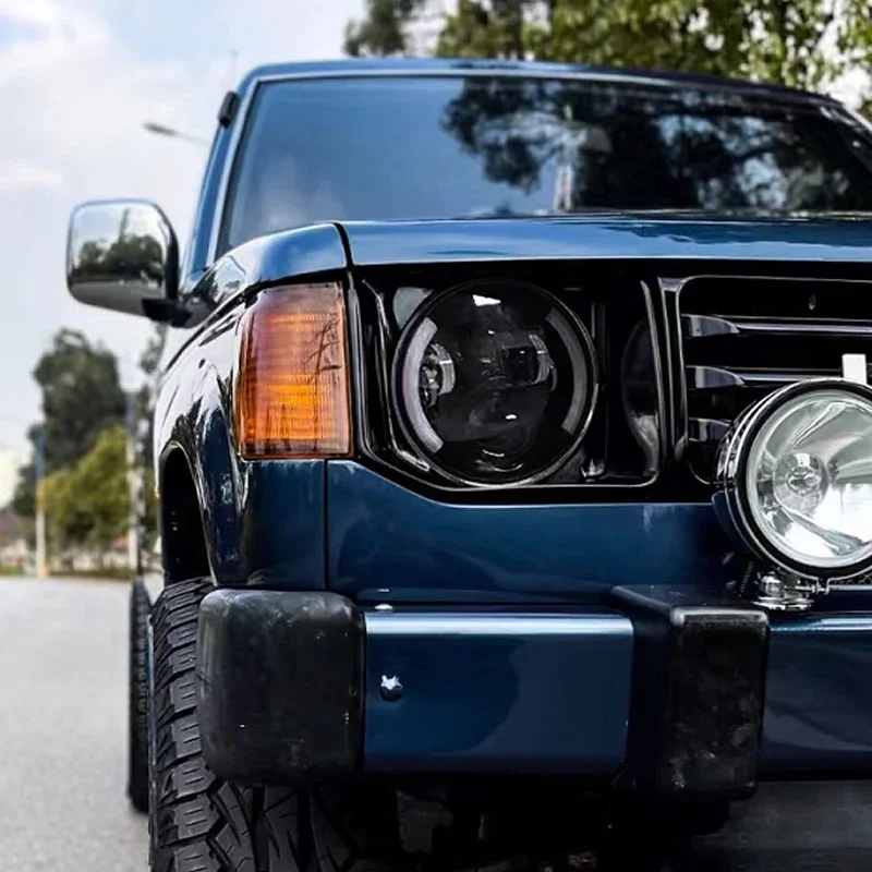 Фото Кастомизированные светодиодные фары Full LED для Mitsubishi Montero V43 с биксеноновыми линзами и дневными ходовыми огнями (DRL) №4