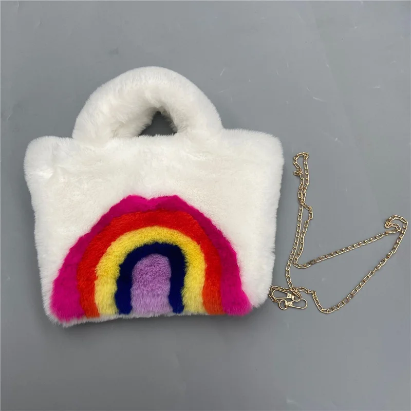 Женская сумка на плечо радужная плюшевая через с металлическим ремешком для