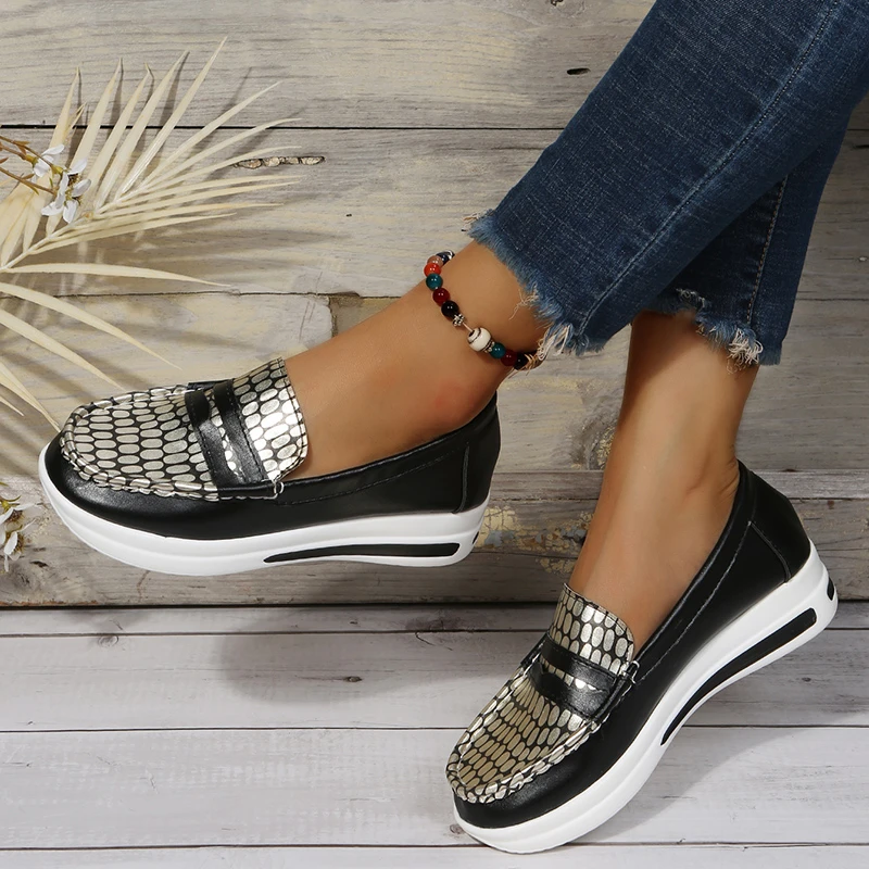 

2022 New Women Casual Shoes Breathable Shoes Woman Sneakers Slip On Wedges Heels Shoes Outdoor Ladies Loafers Zapatillas Mujer