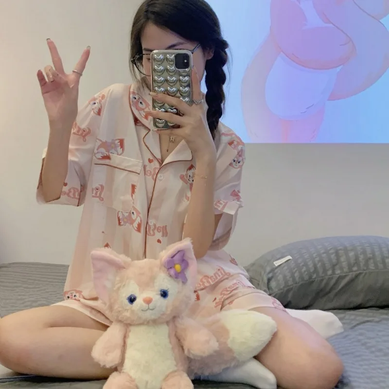 Женский пижамный комплект с короткими рукавами и шортами