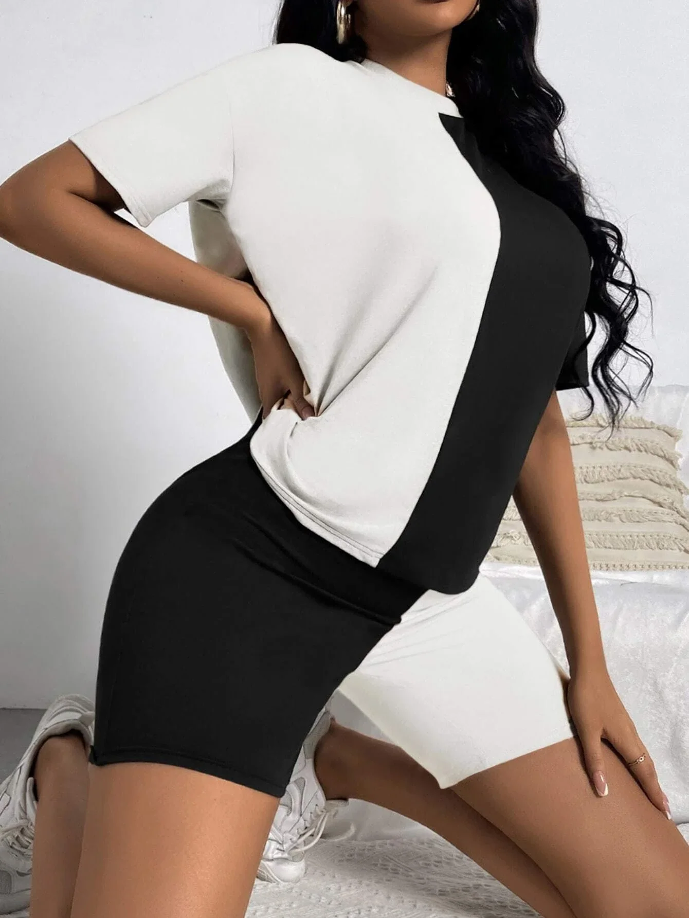 

Two Tone Drop Shoulder Tee & Biker Shorts