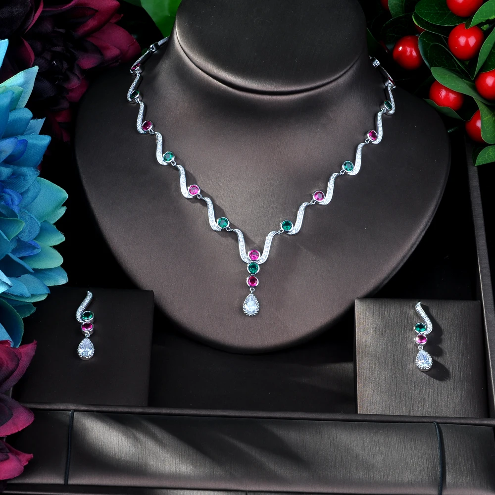 

Fashion Fashion New AAA Cubic Zirconia 2pc Jewelry Set Geometric Design Necklace Jewelry Set With Earring Bijoux Femme N-59