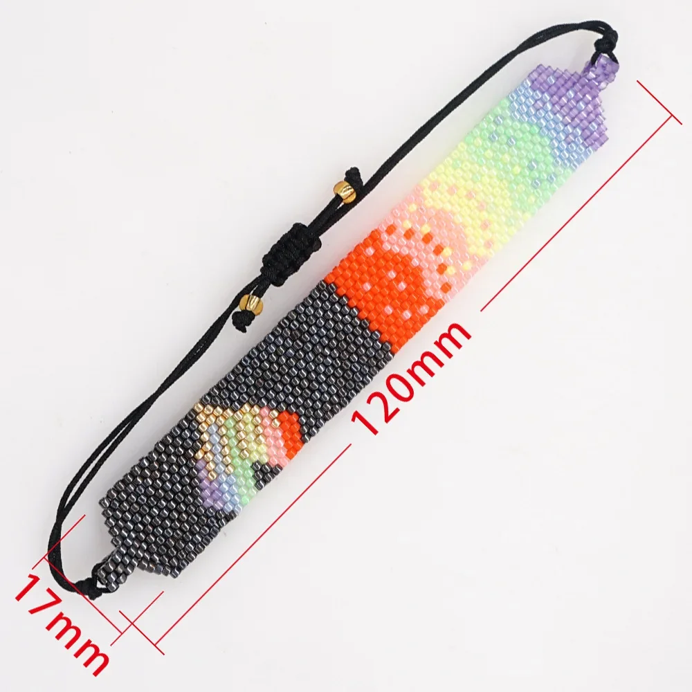 Регулируемый браслет ручной вязки с градиентом и бусинами в форме сердца