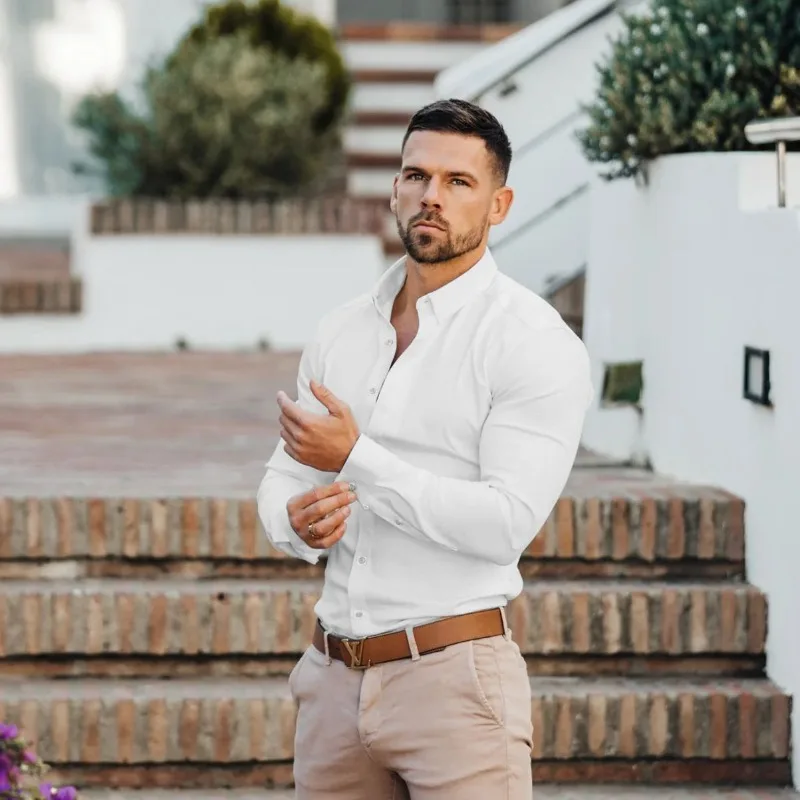 Мужская спортивная рубашка с лацканами