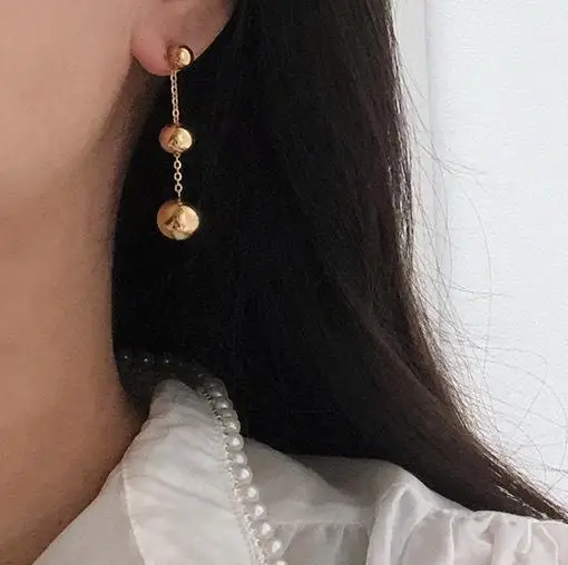 Женские серьги-гвоздики с 3 простыми золотистыми бусинами 2022