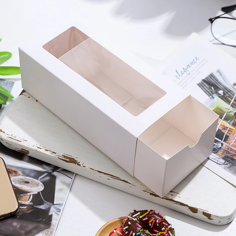 Картонные подарочные коробки с окном 50 шт