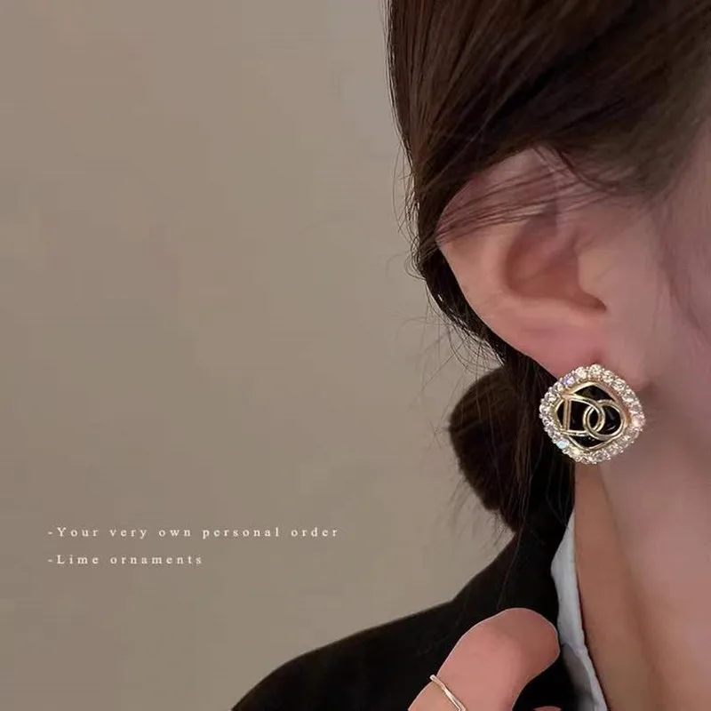 

S925 Silver Needle Korea Exquisite Square Earrings Ins Small Fragrance Letters Online Celebrity Design Diamond Earrings Female