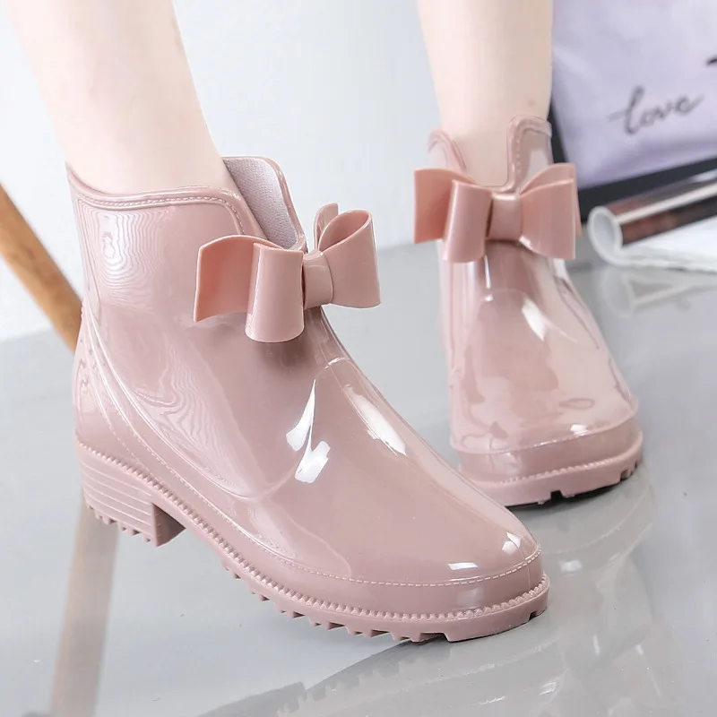 New Fashion Women Rain Boots Fashion Non-Slip Women's Water Shoes Flat Bottom Women Velvet Short Tube Warm Overshoes