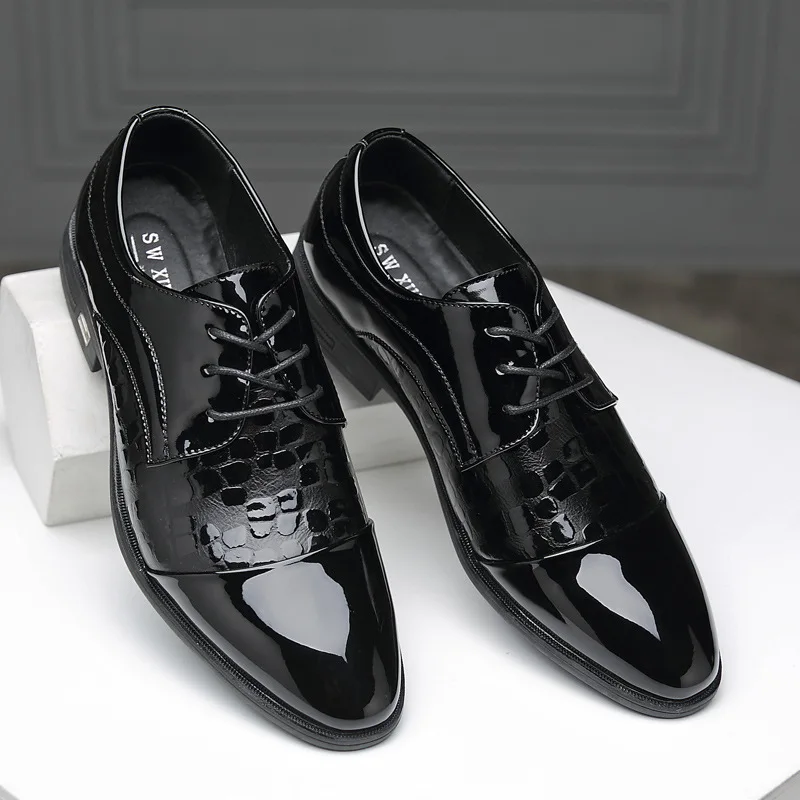 Men Leather Breathable Flat Business Formal Casual British New Arrivals Lace-up Heightening Men-shoes Fashion Shoes 2022
