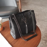 womens shoulder bag metal tassel chain shoulder strap bucket bag vintage luxury brand designer handbag simple fashion tote bag