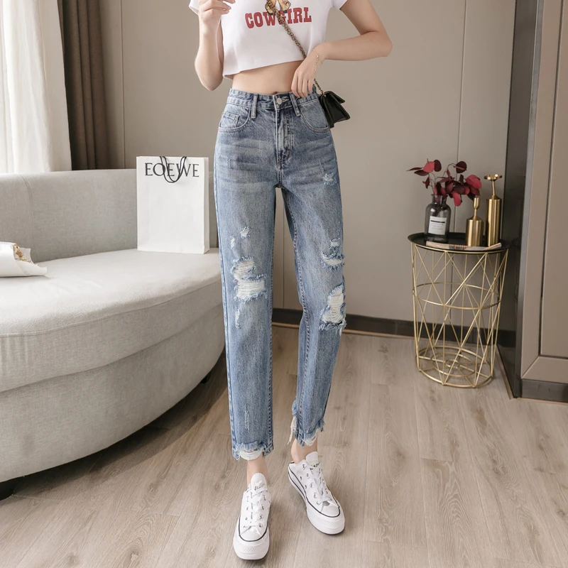 2023 New Lady Spring And Summer Light Blue Pierced Jeans Women'S Fashion Loose Dad Harlan Trousers High Waist Slim 9-Point Pants