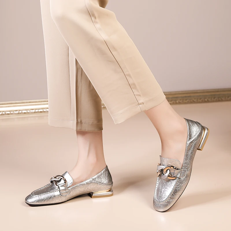 34-43 Rose large size women's shoes cow leather patent leather low heel thick heel metal buckle round head silver women's shoes