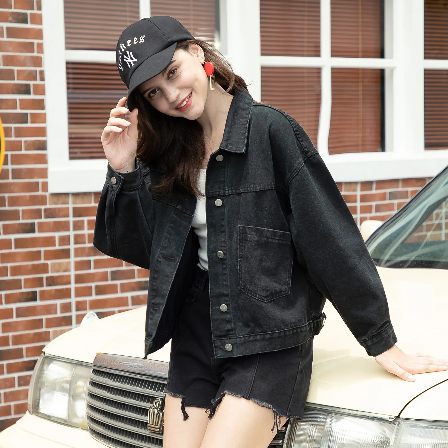 

Jacket Women Autumn Winter Oversize Denim Jackets Black Jeans Coat Turn-down Collar Casual Loose Outwear Bomber Jacket Girl