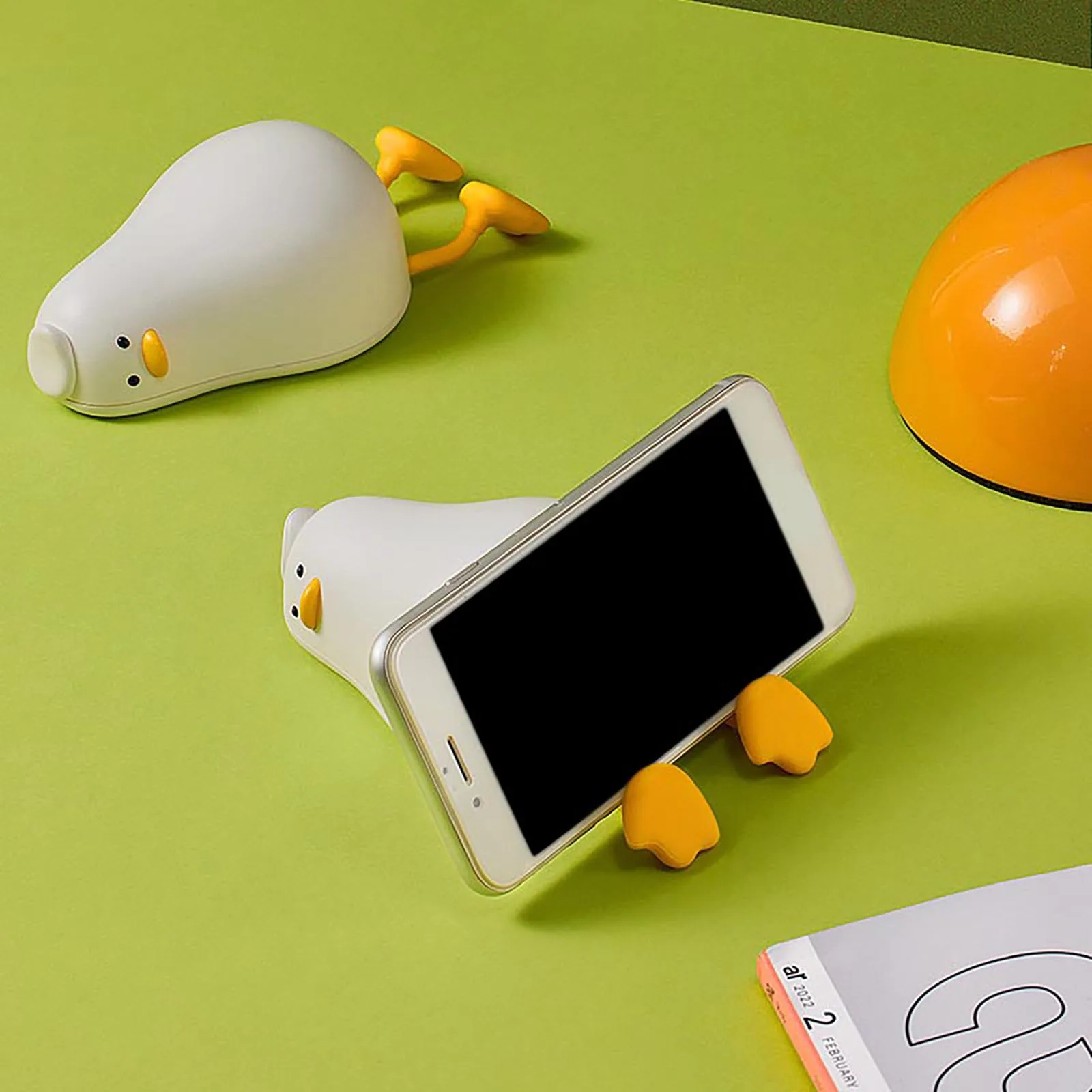 

2 in 1 Electric Winter Heater Cartoon Duck Electric Hand Heater 4000mAh Cell Phone Stand Holder USB Rechargeable for Cold Winter