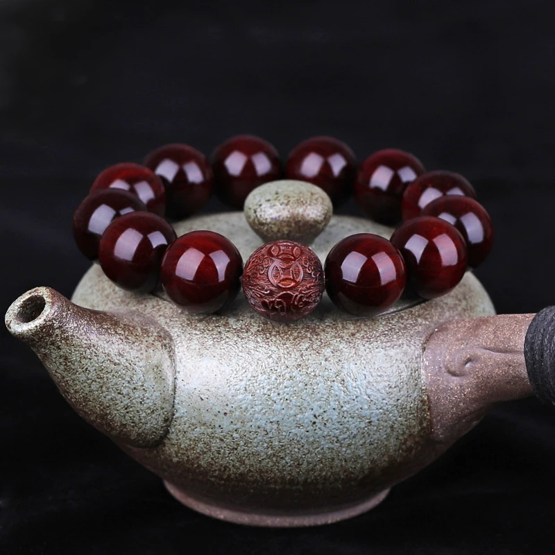 

Authentic lobular rosewood bracelet male India full of Venus Buddha beads high oil dense clay old material