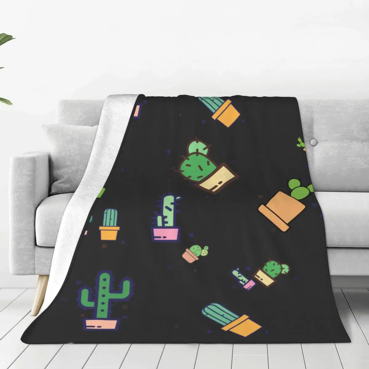 

Cactus Blanket Ultra Soft Cozy Blooming Flowers Decorative Flannel Blanket All Season For Home Couch Bed Chair Travel