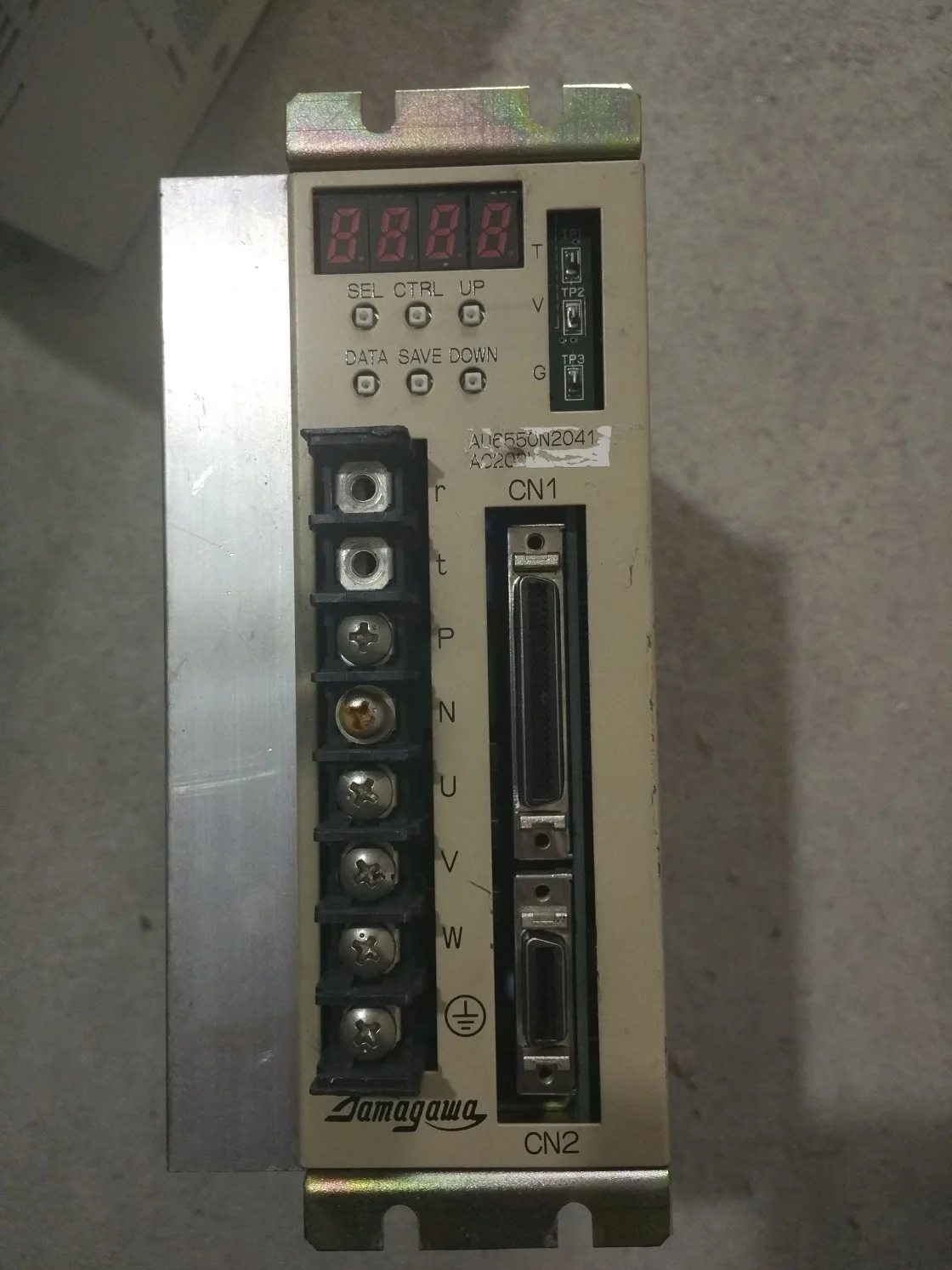 

AU6550N2062 servo driver , Used one , 85% appearance new , 3 months warranty , fastly shipping