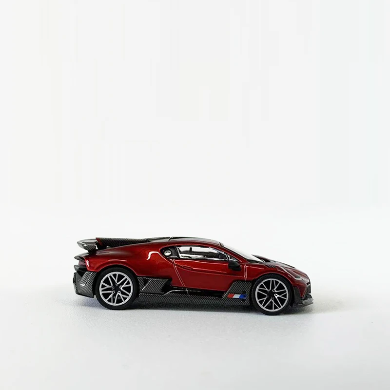 Модель автомобиля MINIGT 1:64 Buga Divo спортивный автомобиль из сплава # 503 левый руль